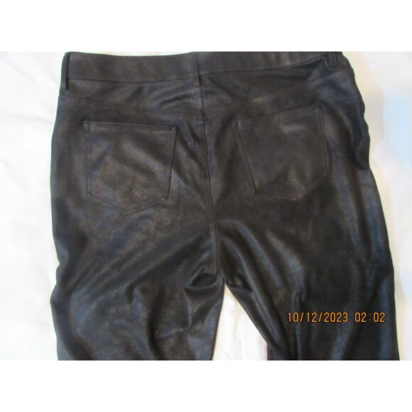 CHICO'S FAUX SUEDE LEATHER PANTS BLACK SIZE 1 (M 8) STRETCH  SOFT STRAIGHT LEG - Picture 5 of 11